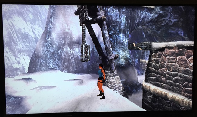 Tomb Raider en version PS One sur un téléviseur 55 pouces