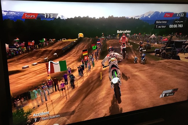 MXGP en streaming depuis la PS4 sur un téléviseur 55 pouces