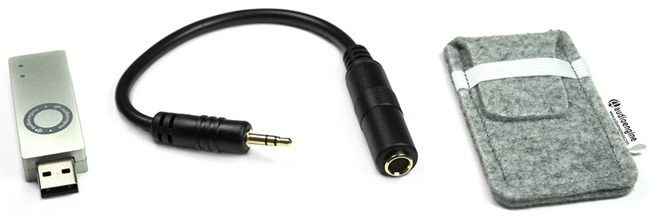 Mini DAC USB et ses accessoires fournis
