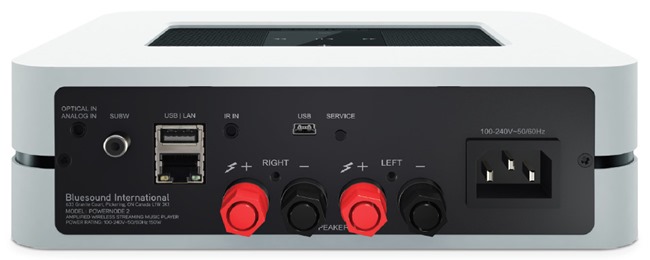 Les connectiques audio de l'amplificateur connecté Bluesound POWERNODE