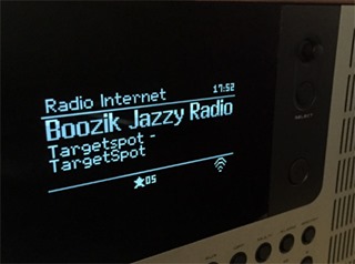 Affichage de la station radio captée par Internet