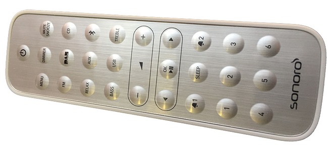 Télécommande à la finition métal avec les touches de mémorisation des radios