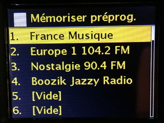 Mise en mémoire des stations radios favorites pour un accès rapide