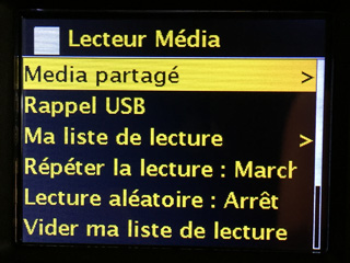 Accès aux fichiers audio stockés sur un ordinateur, un disque dur USB ou un NAS par le protocole UPNP