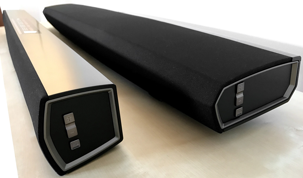 Une profondeur bien plus importante pour la barre de son TV Heos Bar Une différence de gabarit importante entre les deux barres de son HEOS de chez Denon