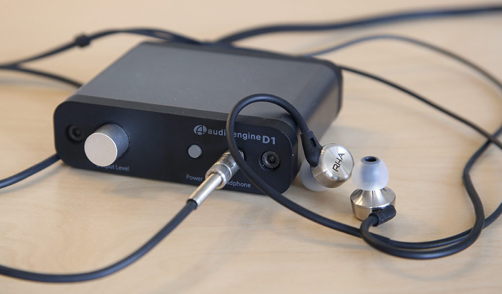 Écouteurs intra-auriculaire RHA MA750 testés avec le DAC Audioengine D1 Écouteurs intra-auriculaire RHA MA750 testés avec le DAC Audioengine D1