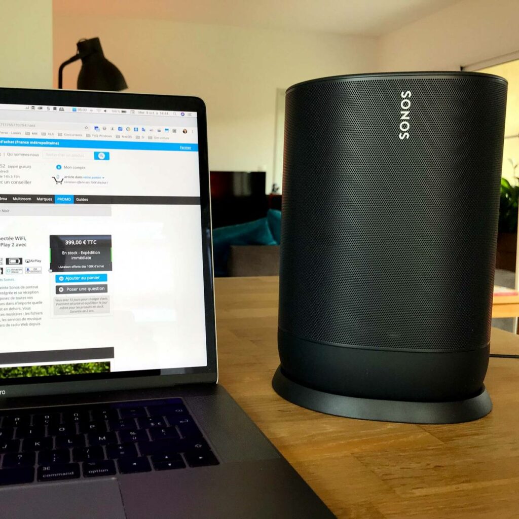 L'enceinte Sonos est plus grande que les Sonos PLAY:1, ONE et ONE SL de la marque avec une hauteur de 24 cm, une puissance sonore supérieure et un rendu à 180°.
