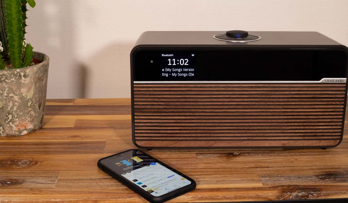 La Ruark R2MK4 est compatible bluetooth pour écouter le flux de n'importe quelle application : Qobuz, Tidal, YouTube, etc.