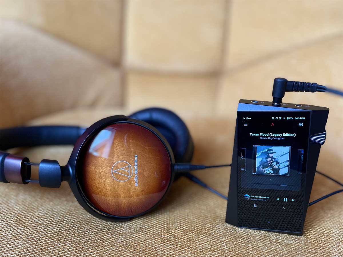 Ecoute du baladeur HiFi Astell&Kern A&norma SR35 avec le casque Audio-Technica ATH-WP900