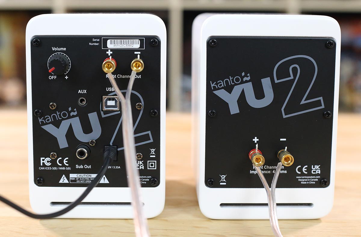 Les entrées USB-B et mini-jack des enceintes Kanto YU2 Les entrées USB-B et mini-jack des enceintes Kanto YU2