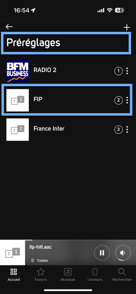 Dans la section "Préréglages" de BluOS pour un accès simple et immédiat à toutes les flux audio personnalisés de l'application BluOS