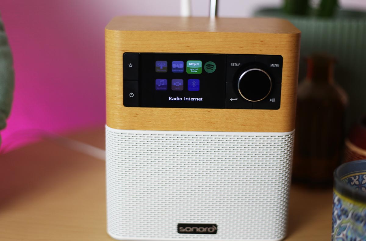 Sonoro Stream intègre un mode d'accès aux radios numériques Internet radio-réveil connecté