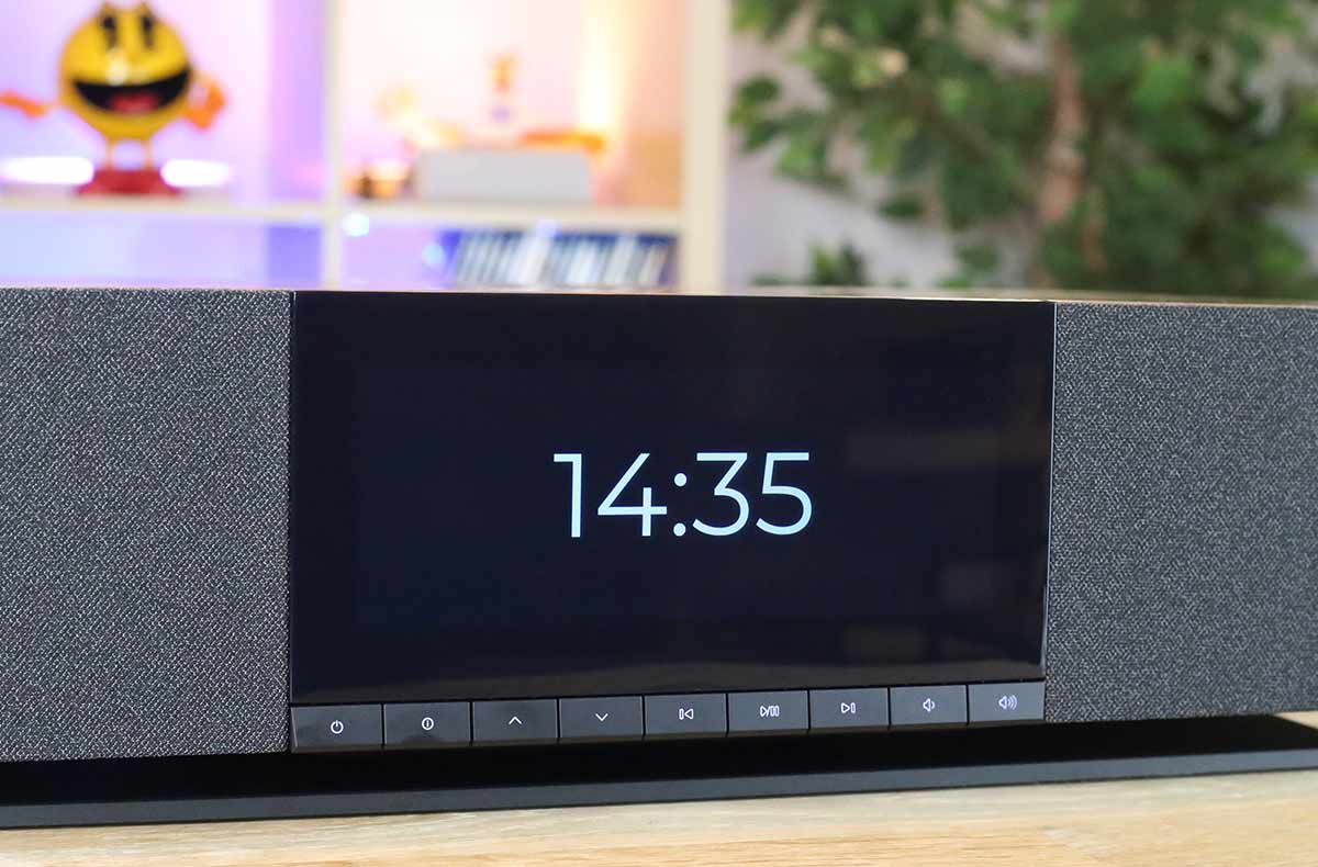L'affichage horaire est également disponible sur l’écran de Cambridge Audio EVO One