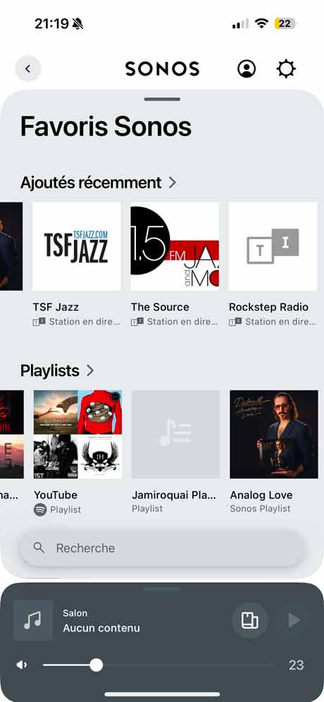 Un onglet pour accéder à vos favoris Qobuz, Deezer, Tidal, TuneIn, etc. Au sein de l’application mobile Sonos, je visualise toutes mes playlists, y compris celles créées et stockées dans le système Sonos.