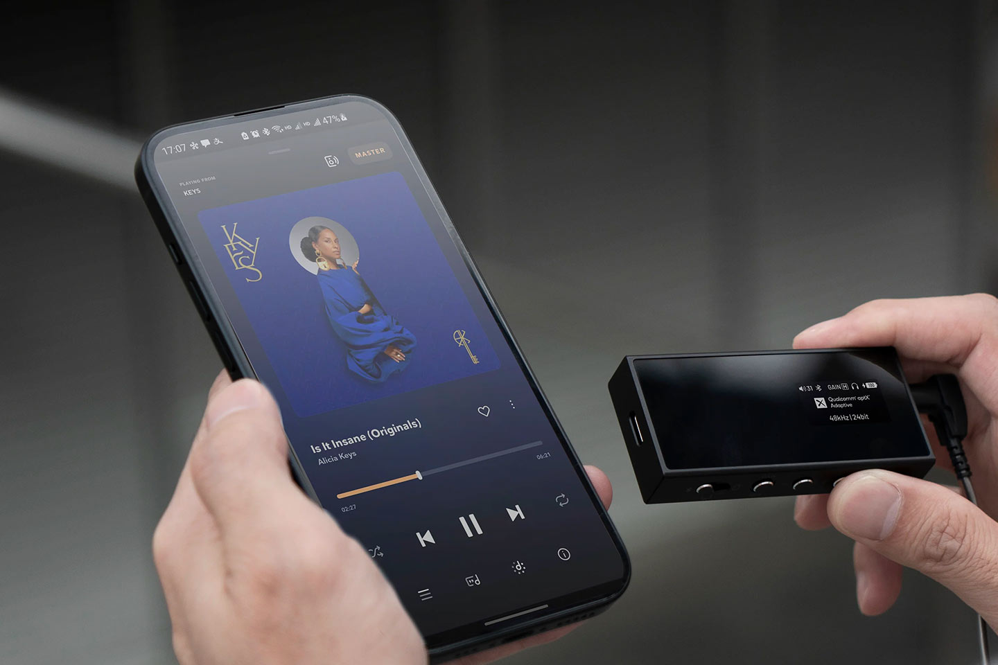 Questyle M18i DAC audio 32 bits / 384 kHz sur batterie avec ampli casque