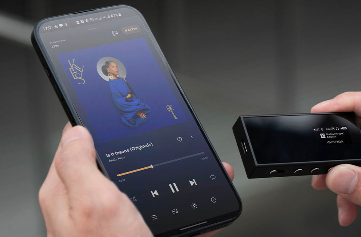 Diffusez votre musique en haute résolution sans fil grâce au Bluetooth 5.4 intégré. Diffusez votre musique en haute résolution sans fil grâce au Bluetooth 5.4 intégré.