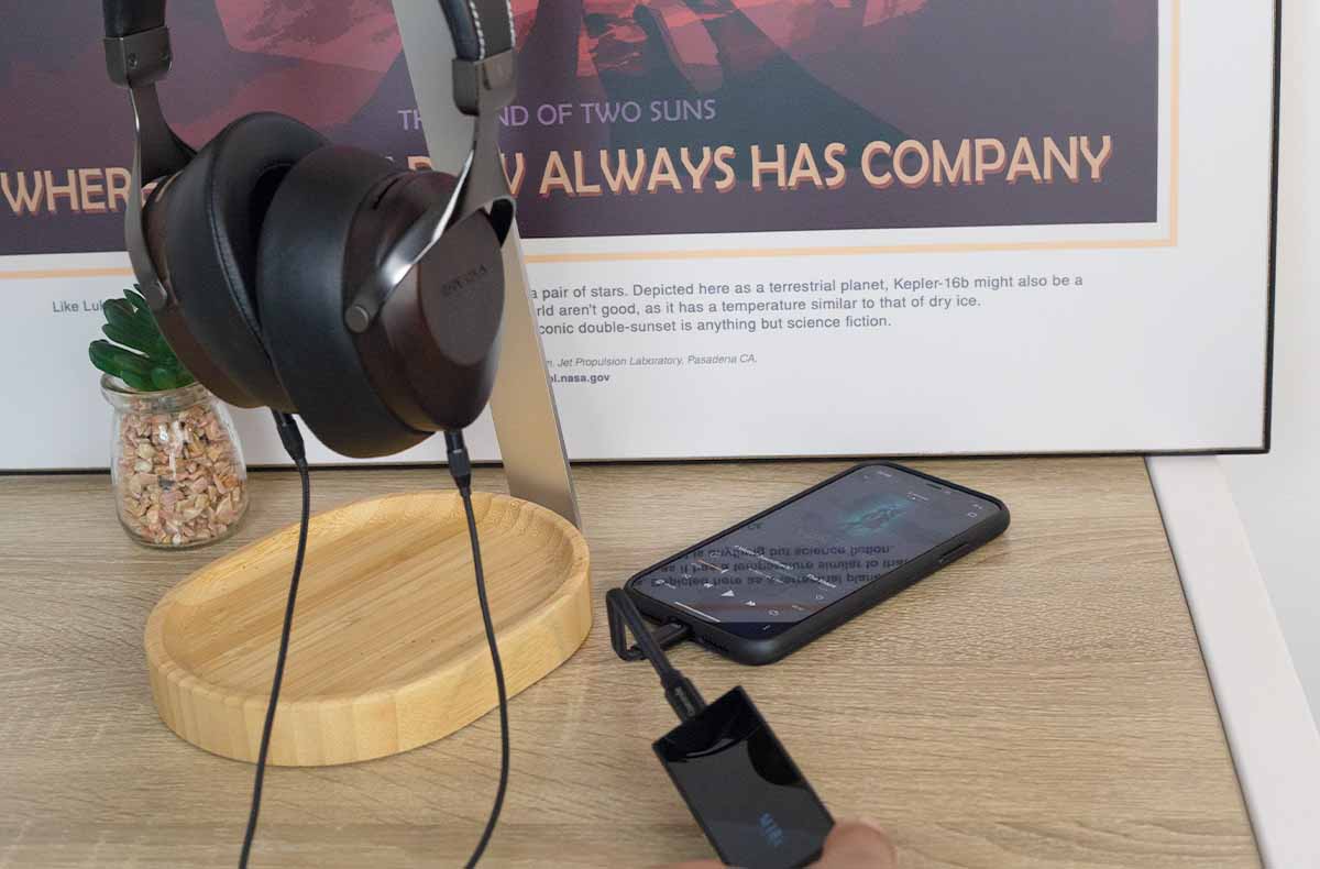 Avec le DAC M18i, le Sivga Robin S021 délivre une écoute fluide et détaillée, surtout dans les médiums.
