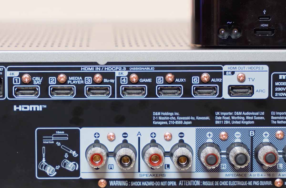 L’entrée HDMI ARC permet à ce DAC audio de récupérer le son d’un téléviseur moderne via un seul câble, en simplifiant les branchements. L’entrée HDMI ARC permet à ce DAC audio de récupérer le son d’un téléviseur moderne via un seul câble, en simplifiant les branchements.