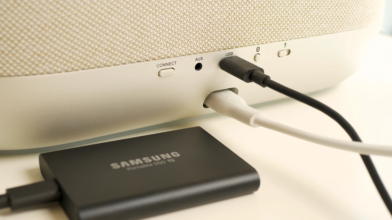 Port USB-C de la Denon Home